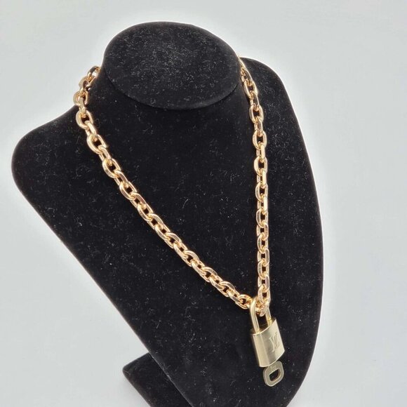 Authentic Louis Vuitton Lock & Key with Unbranded Gold Plated Chain Necklace - Picture 2 of 7